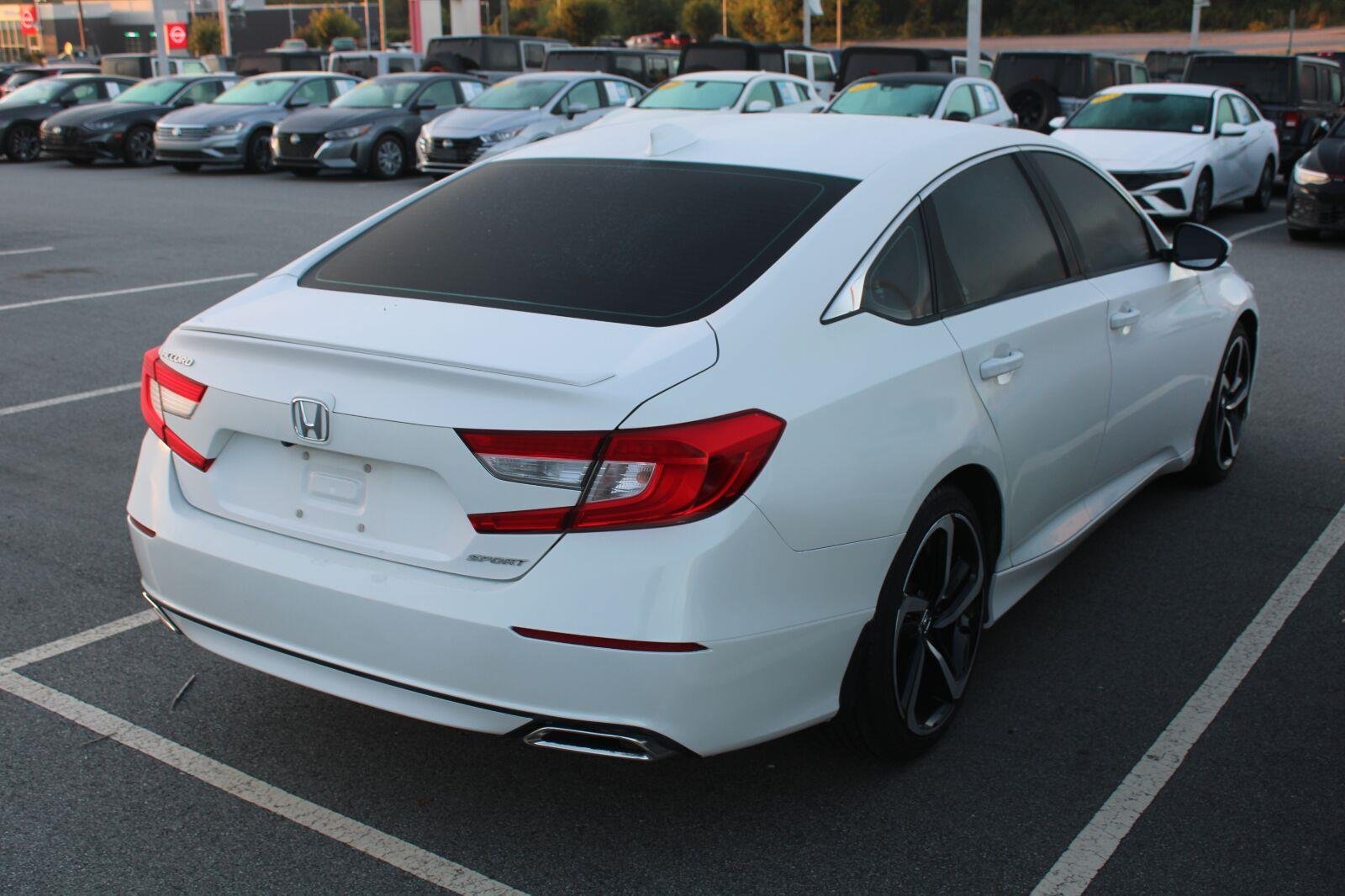Used 2020 Honda Accord Sport image 4