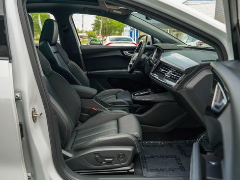 Used 2022 Audi Q4 e-tron Premium Plus AWD/4WD image 27