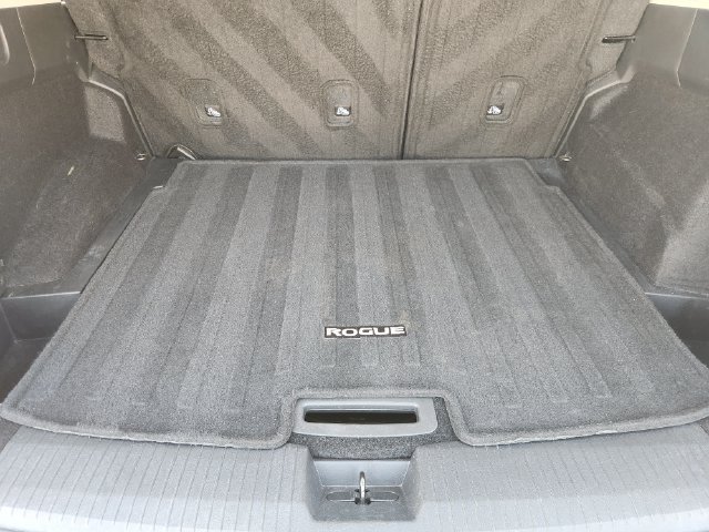 Used 2025 Nissan Rogue SV AWD/4WD image 28