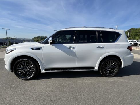 Used 2023 INFINITI QX80 Sensory w/ Cargo Package AWD/4WD image 6