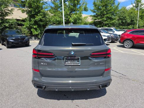 New 2026 BMW X5 xDrive50e w/ M Sport Package AWD/4WD image 4