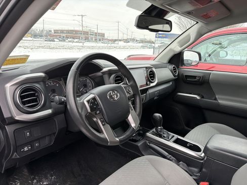 Used 2023 Toyota Tacoma SR5 image 9