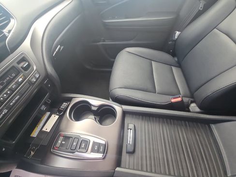 Used 2023 Honda Passport EX-L image 25