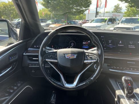 Used 2023 Cadillac Escalade Premium Luxury w/ LPO, Floor Liner Package AWD/4WD image 16
