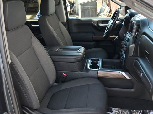 Used 2020 Chevrolet Silverado 1500 RST image 17