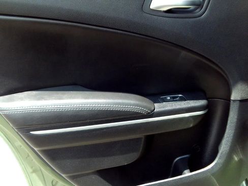 Used 2020 Dodge Charger SXT w/ Leather Interior Group RWD image 22
