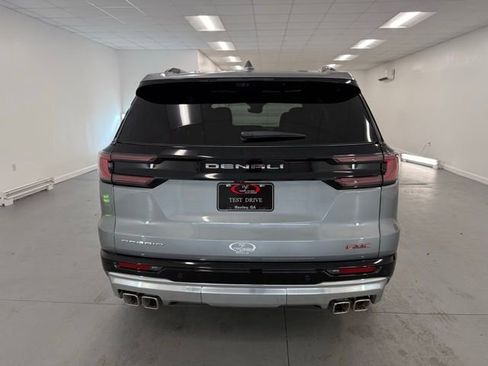 New 2026 GMC Acadia Denali w/ Super Cruise Package image 7