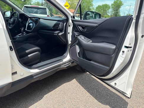 Used 2022 Subaru Outback Premium AWD/4WD image 19