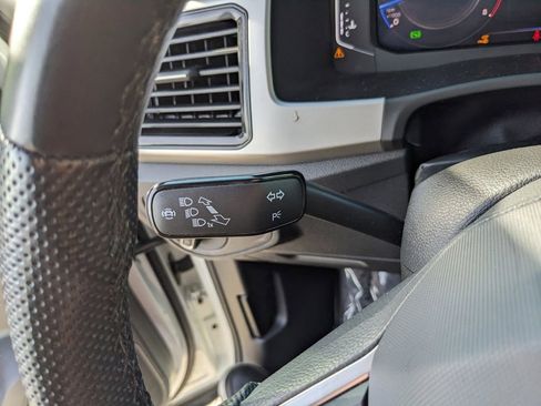 Certified 2023 Volkswagen Atlas SEL R-Line image 32