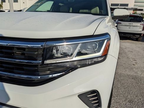 Certified 2022 Volkswagen Atlas SE w/ Panoramic Sunroof Package image 8