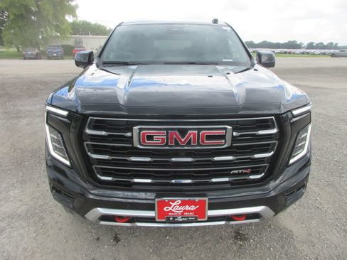 New 2026 GMC Yukon AT4 w/ AT4 Premium Plus Package AWD/4WD image 10