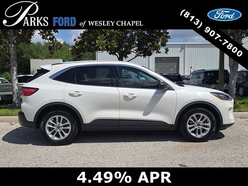 Certified 2022 Ford Escape SE w/ Convenience Package FWD image 3