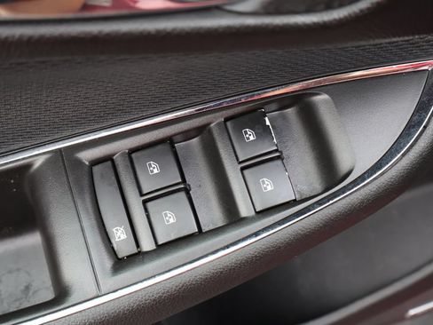 Used 2019 Chevrolet Cruze LT w/ Sun And Sound Package FWD image 14