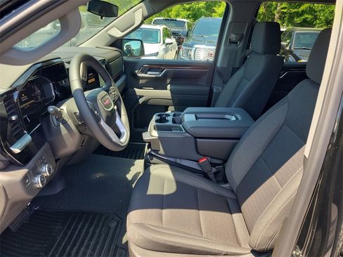 New 2025 GMC Sierra 1500 SLE w/ Preferred Package image 10