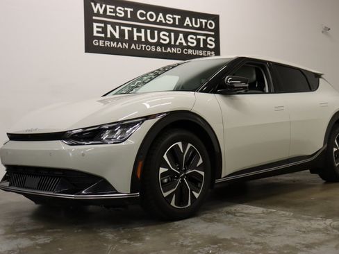Used 2023 Kia EV6 Wind w/ Wind Technology Package AWD/4WD image 1