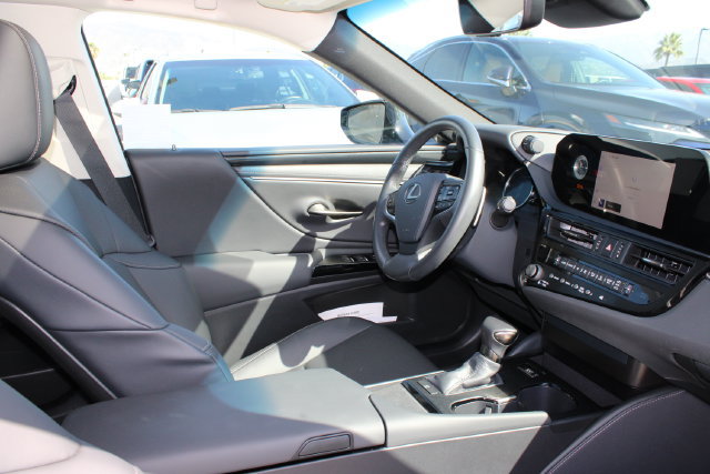 Certified 2025 Lexus ES 350 w/ Accessory Package (Z2) FWD image 5