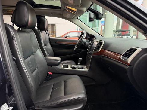 Used 2013 Jeep Grand Cherokee Limited image 17