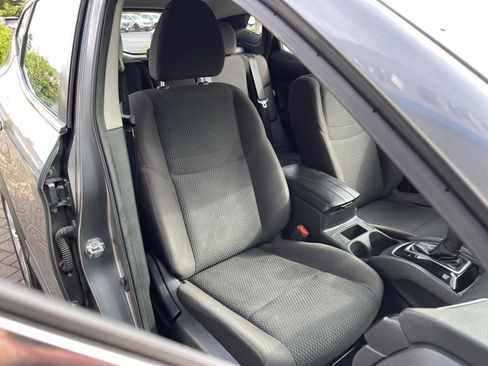 Used 2020 Nissan Rogue Sport S FWD image 27