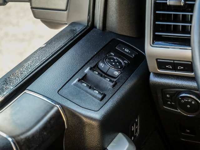 Used 2022 Ford F250 Lariat w/ Tremor Off-Road Package AWD/4WD image 31