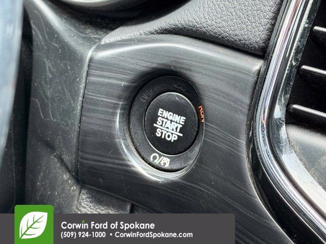 Used 2019 Jeep Grand Cherokee Altitude AWD/4WD image 31