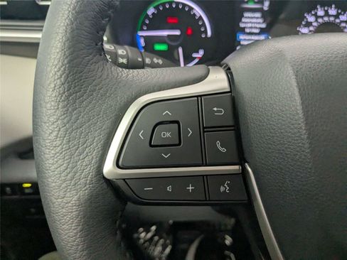 Certified 2022 Toyota Sienna XLE FWD image 19