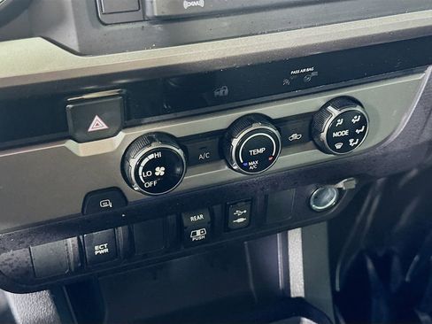 Used 2018 Toyota Tacoma SR5 image 26