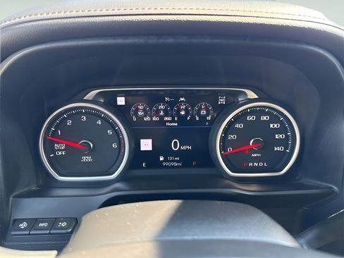 Used 2019 Chevrolet Silverado 1500 High Country w/ Technology Package AWD/4WD image 32