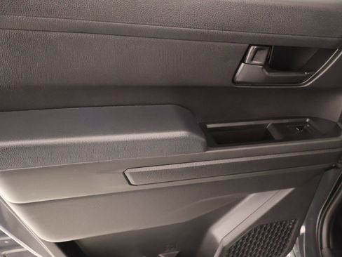 Used 2024 Toyota Tacoma SR image 15