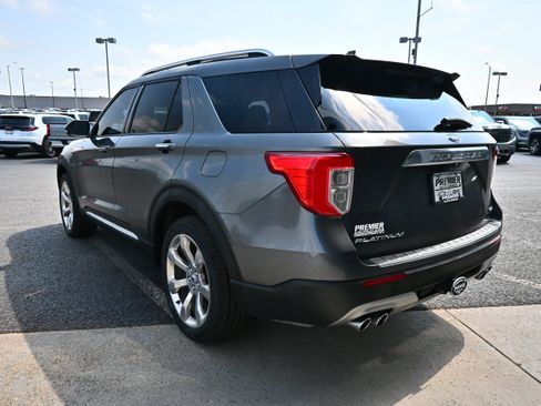 Used 2020 Ford Explorer Platinum w/ Premium Technology Package AWD/4WD image 8