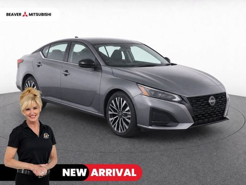 Used 2026 Nissan Altima 2.5 SV FWD image 1