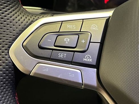 New 2026 Volkswagen GTI SE image 13