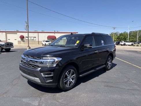 Used 2024 Ford Expedition Limited AWD/4WD image 4