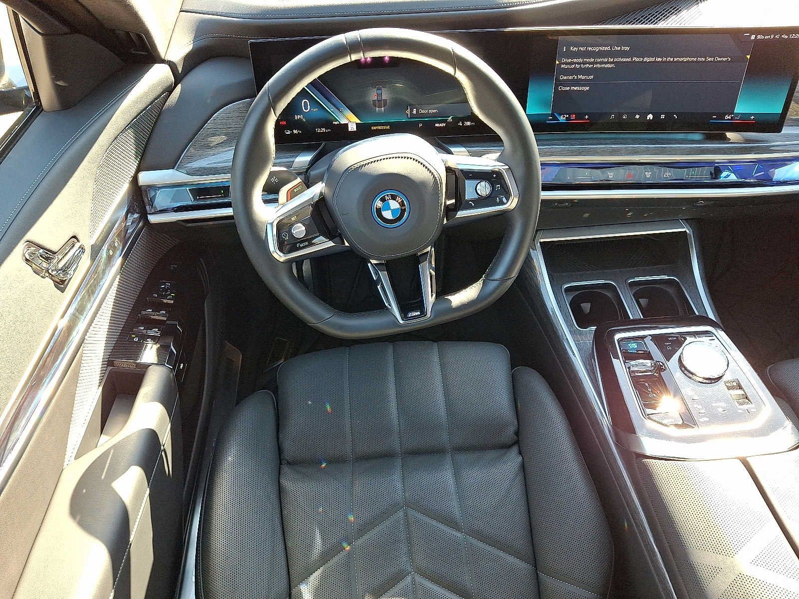 Used 2024 BMW i7 eDrive50 w/ M Sport Package RWD image 11