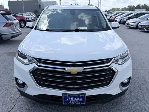 Used 2019 Chevrolet Traverse LT w/ LT Premium Package AWD/4WD image 3