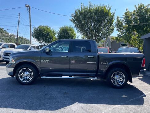 Used 2017 RAM 1500 Laramie AWD/4WD image 8