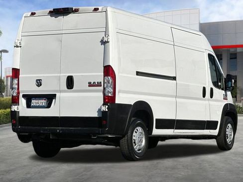 Used 2021 RAM ProMaster 2500 w/ Premium Appearance Group image 4