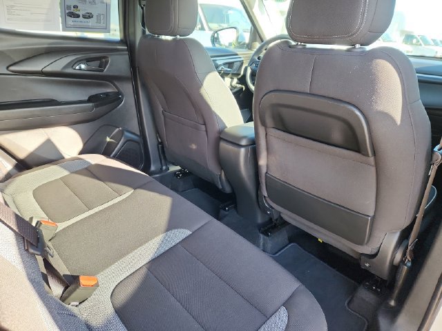 Used 2025 Chevrolet TrailBlazer LT AWD/4WD image 28
