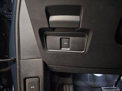 New 2026 Land Rover Range Rover Evoque S image 25