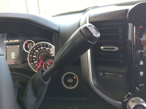 New 2026 RAM 2500 Big Horn AWD/4WD image 9