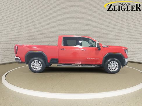 Used 2024 GMC Sierra 2500 SLT w/ SLT Convenience Package image 4