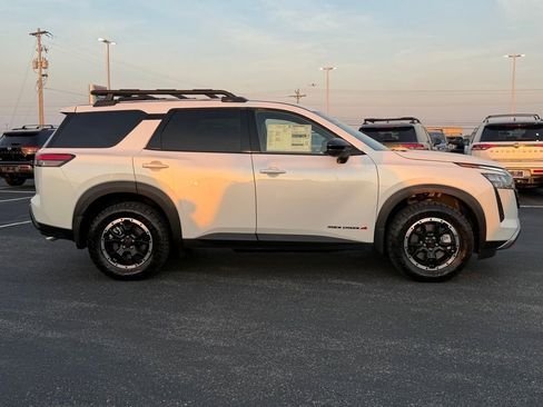 New 2026 Nissan Pathfinder Rock Creek AWD/4WD image 3