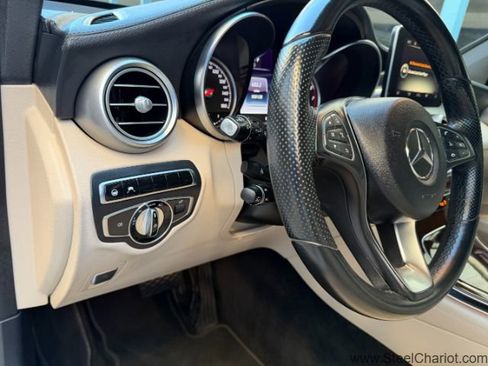 Used 2017 Mercedes-Benz GLC 300 4MATIC image 20