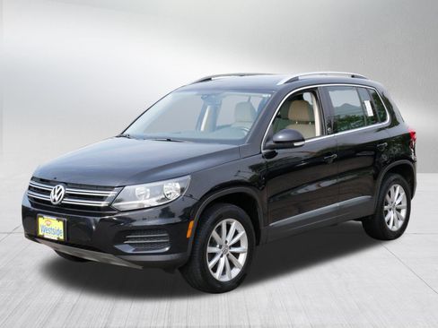 Used 2017 Volkswagen Tiguan Wolfsburg Edition AWD/4WD image 3