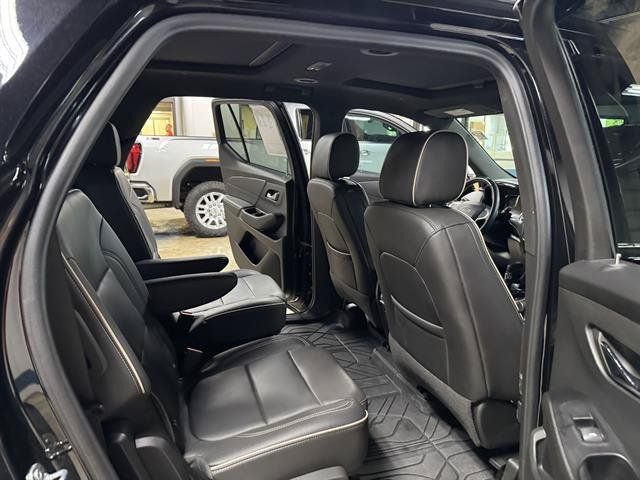 Used 2023 Chevrolet Traverse Premier w/ Redline Edition AWD/4WD image 11