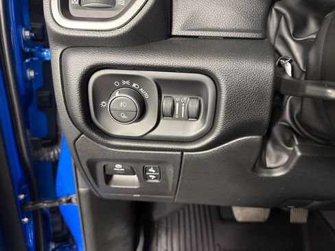 Used 2022 RAM 1500 Laramie w/ Sport Appearance Package AWD/4WD image 15