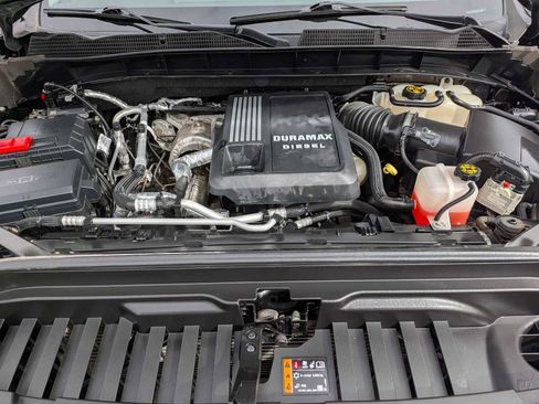 Used 2022 GMC Sierra 1500 Elevation w/ LPO, Elevation Black Package image 16