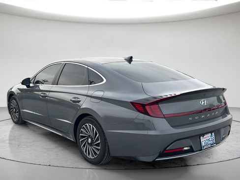 Used 2022 Hyundai Sonata Limited w/ Cargo Package FWD image 9