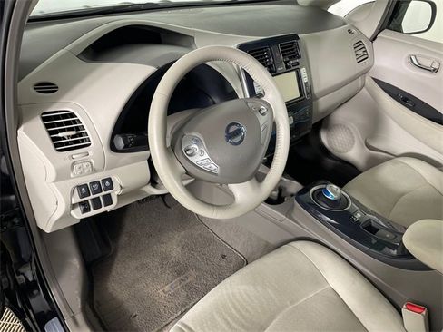 Used 2012 Nissan Leaf SL image 3