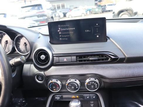 Used 2025 MAZDA MX-5 Miata RF Grand Touring image 17