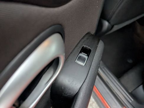 Used 2019 Kia Soul + image 11